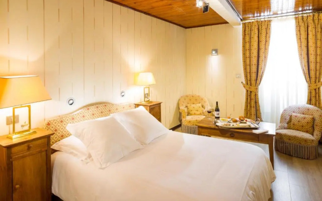 Logis Hotel De La Poste