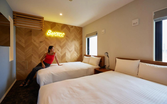 8Hotel