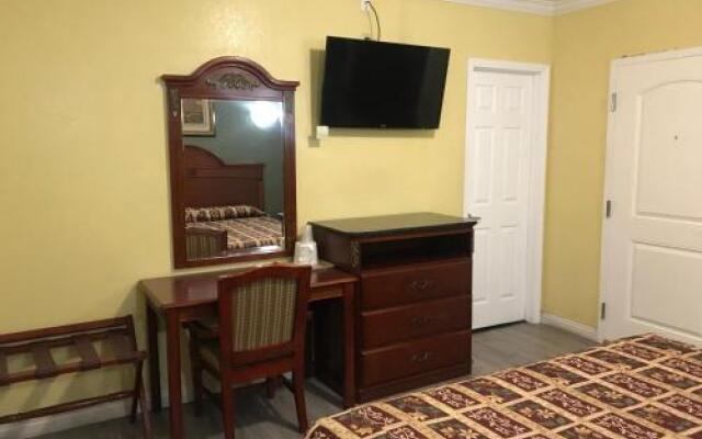 Colony Inn Motel