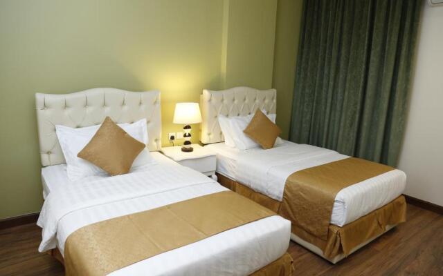 Flora Hotel Suite 2