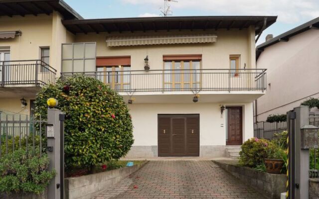 House Bonny Luino