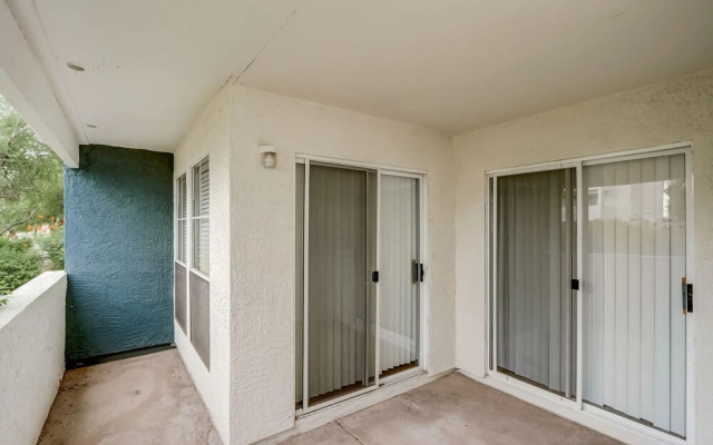 FRONTDESK Jade Scottsdale Apts Central Scottsdale