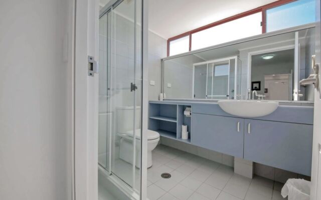 Le Vogue, Unit 22, 16 Magnus Street