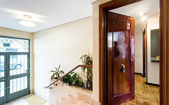 Modern and Comfortable Madrid Flat