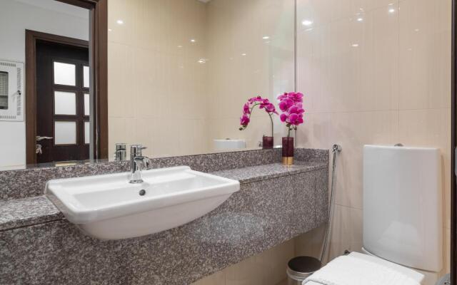 Luxury 300m2 Townhouse. Beach, Gym, Private Pool (2)