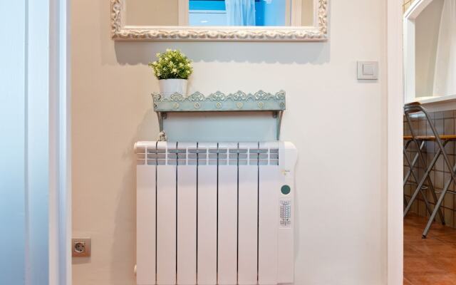 Picturesque Holiday Home in L'estartit With Swimming Pool