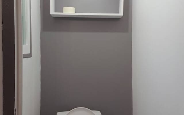 Grand T2 Vieux Tours Immeuble historique