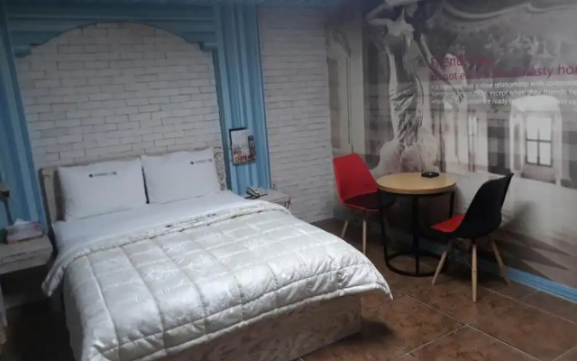 Diamond Motel