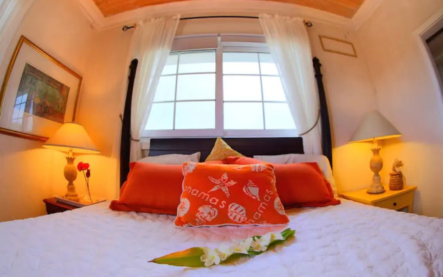 Rollezz Villas Beach Resort
