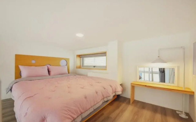 Yeosu Jplus A Pension