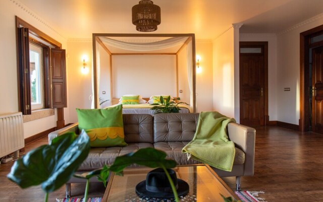 AR Country House