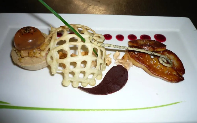 The Originals Access, Hostellerie des Pins