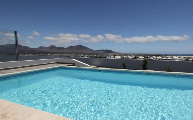 Mesmerising Apartment in Playa Blanca