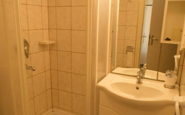 Apartments Tona