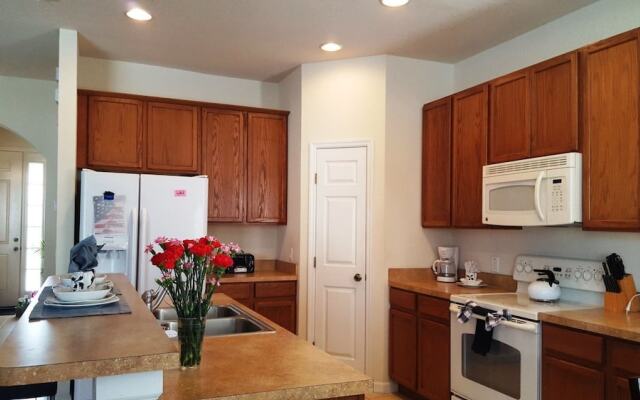 New Luxury 4 Bedroom Villa