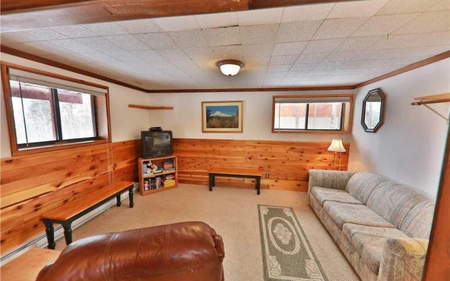 Mary Jane Chalet - 5 Br Chalet