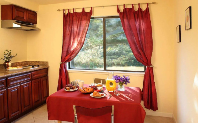 West Sonoma Inn & Spa