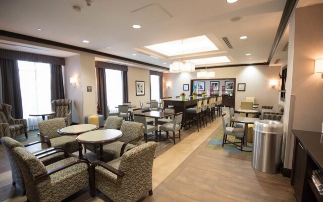 Hampton Inn by Hilton Toronto Airport Corporate Centre