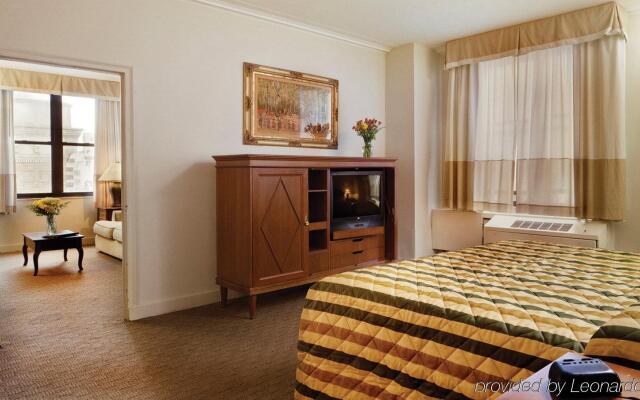 Hotel Pennsylvania (Closed)