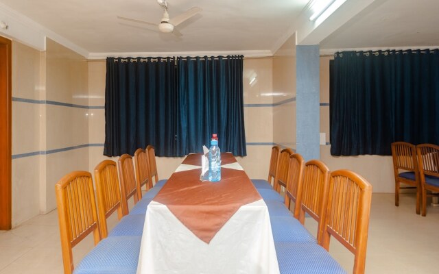 Fabhotel Ashok Tuliip