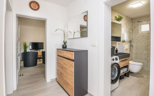 Apartments Loncar