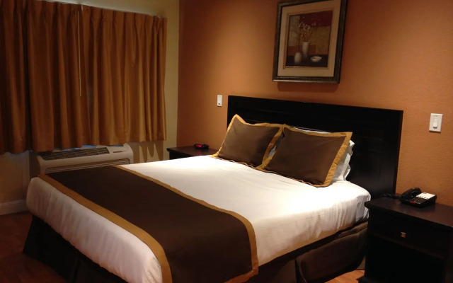 Monterey Surf Inn