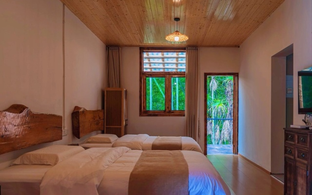 Yunshangjia Qianzhutang Guesthouse – Guest Rooms – Zhangjiajie