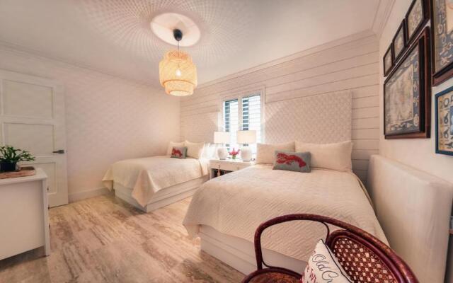 Special Price Deluxe 2BR at El Portillo
