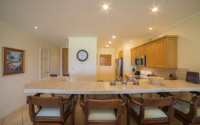 Del Mar Condominiums