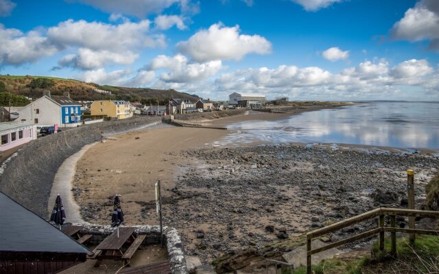 Sunrise - 5 Bedroom Home - Pendine