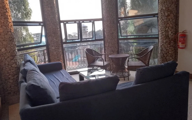 Discovery Courts Hotel