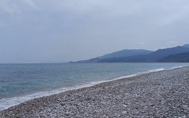 Lovely 2-bedroom Villa in Akrata, all Seasons!