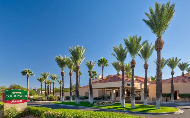Courtyard by Marriott Tucson Airport