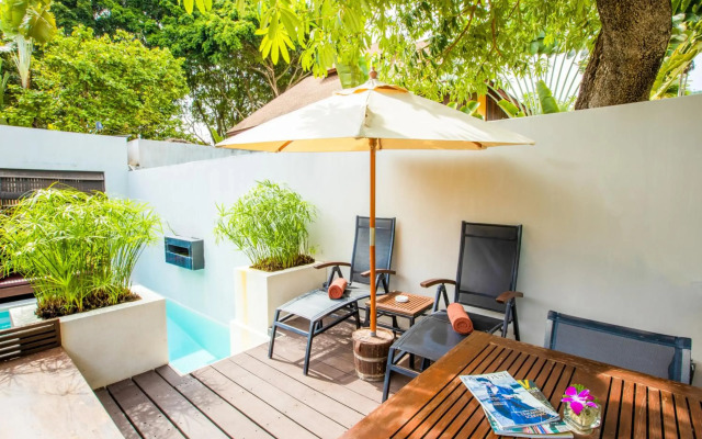 Pao Jin Poon Beach Front Villa