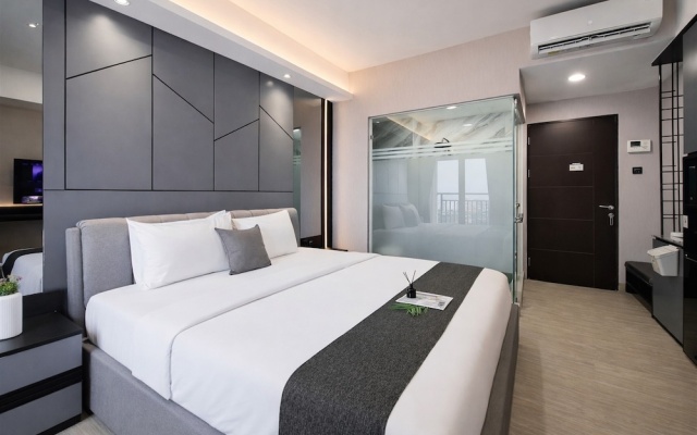 Modern Grey Studio For 2 Pax (No Kitchen) At Atria Residence Gading Serpong – Guest Rooms – Tangerang