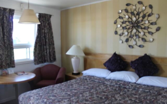 Advantage Inn