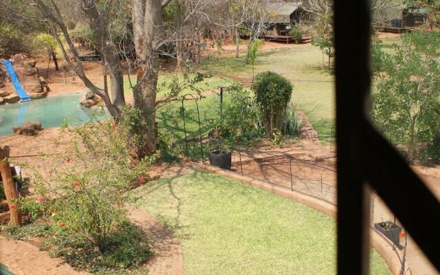 Bongwe Guesthouse and Camp