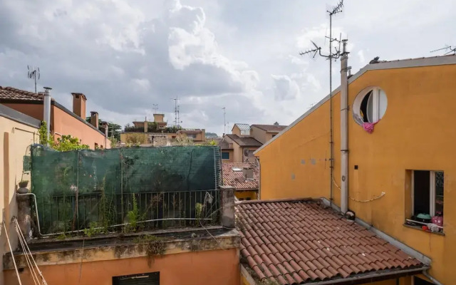 Appartamento al Pratello nel Cuore Pulsante Della Citt
