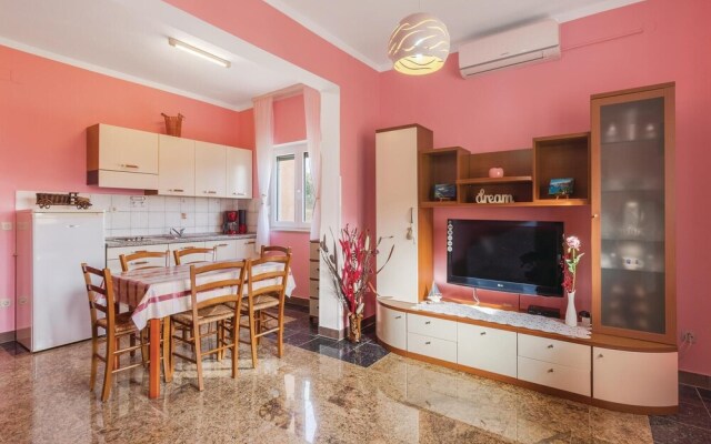 Stunning Home in Liznjan With Wifi and 1 Bedrooms