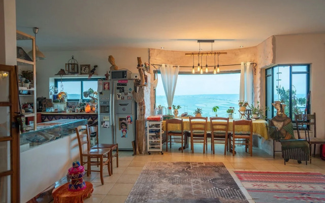 Loveneel Sea Galilee Retreat by SeaNRent