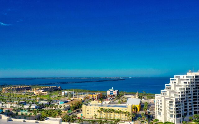 Comfort Suites Beachside