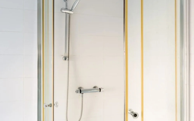 Birmingham Guest House 17