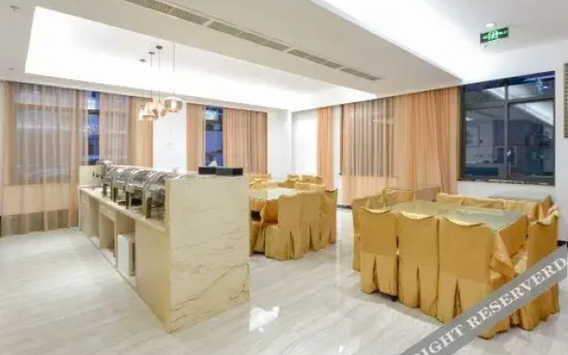 9号艺术酒店(温州动车南站店)