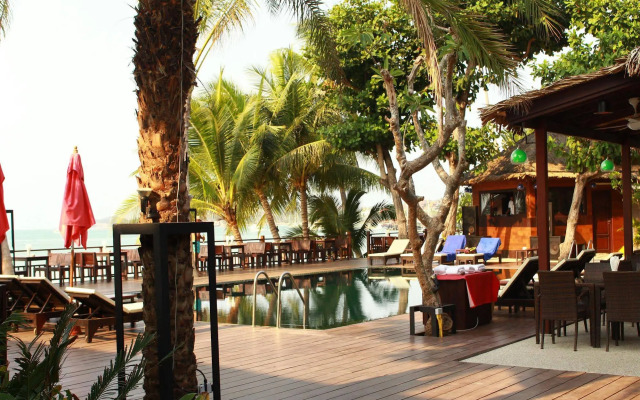 Bangrak Beachclub