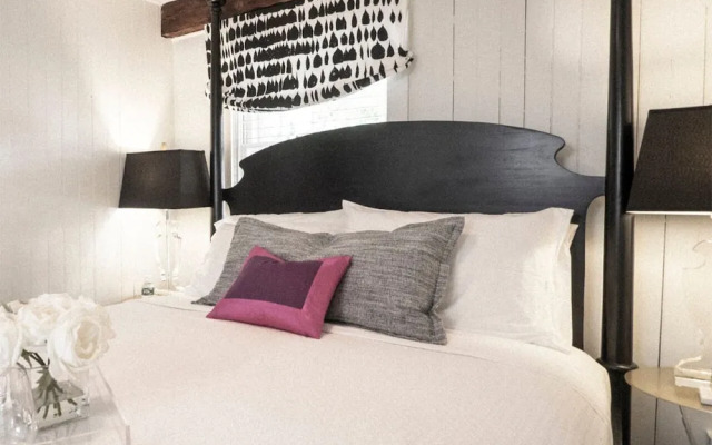 James Pharmacy Bed & Breakfast