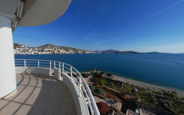 Limani Luxury Apartment Beachfront 1