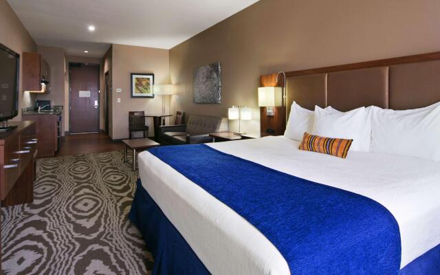 Best Western Plus Williston Hotel & Suites