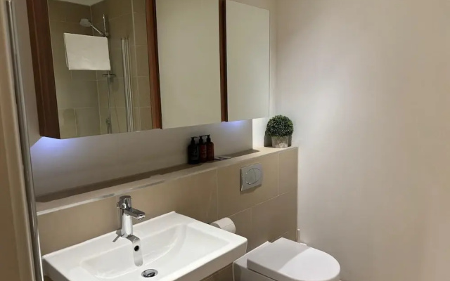 Executive Level Quartermile two Bedroom Apartment - Extremely Central