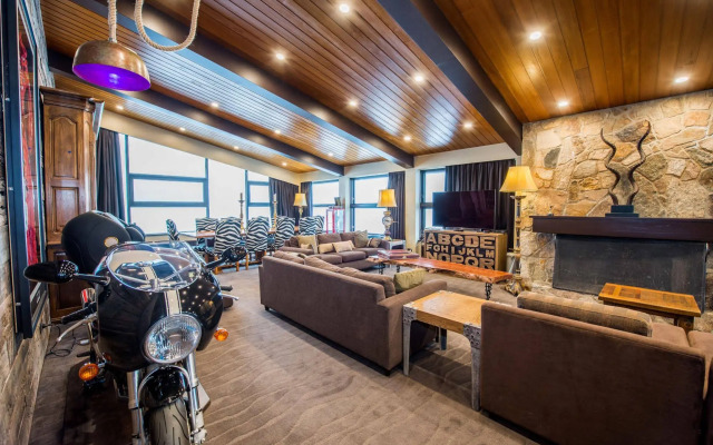 Mt Buller Chalet Hotel & Suites