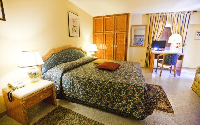 Hotel Elimo